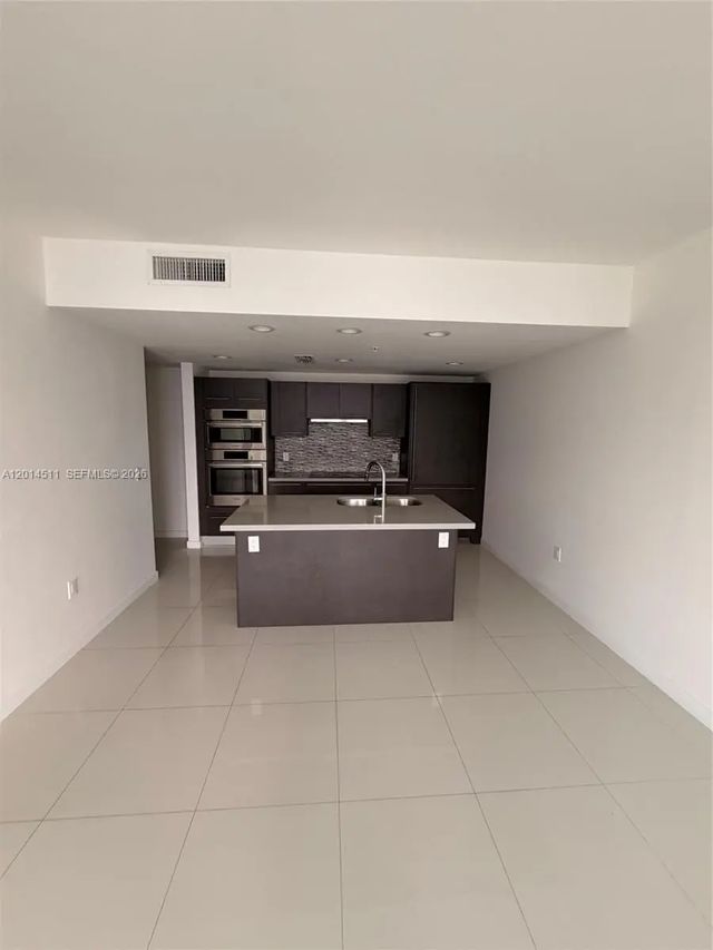 4 of 8 - 7875 Nw 107th Avenue #617, Doral, FL