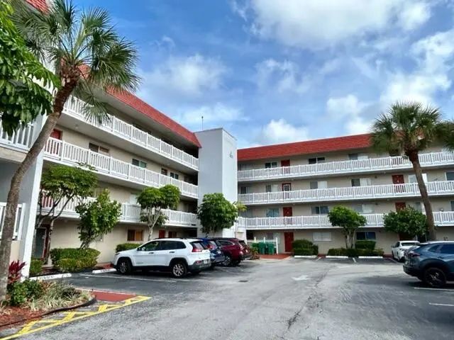 2 of 30 - 3601 Inverrary Drive #306, Lauderhill, FL