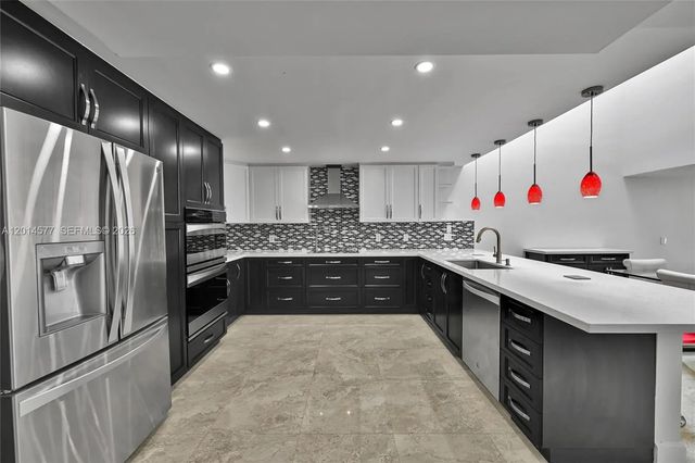 N/A, Sunny Isles Beach