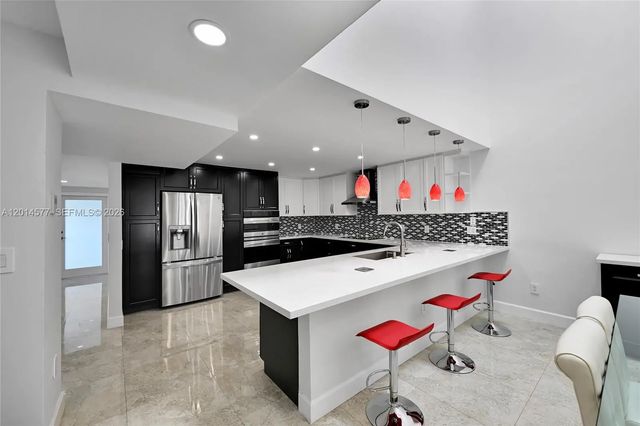 4 of 26 - N/A, Sunny Isles Beach, FL