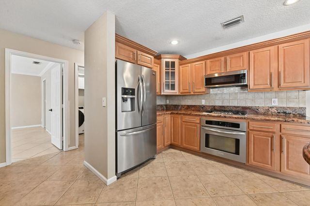 5 of 40 - 1163 Peninsula Way, Greenacres, FL