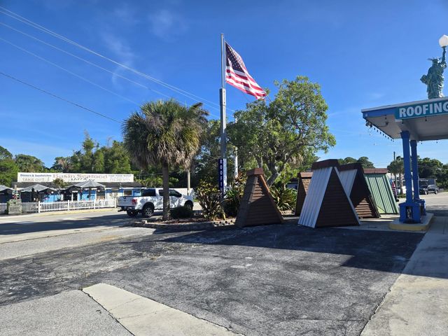 3 of 9 - 4149 Se Salerno Road #a, Stuart, FL