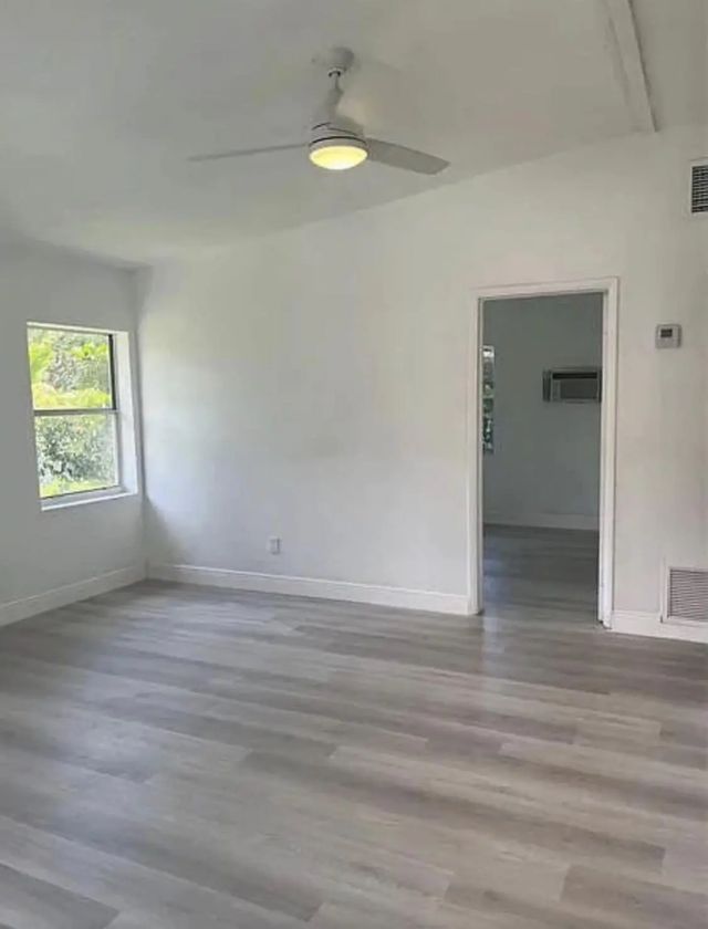 2 of 5 - 1664 Sw 30th Avenue, Fort Lauderdale, FL