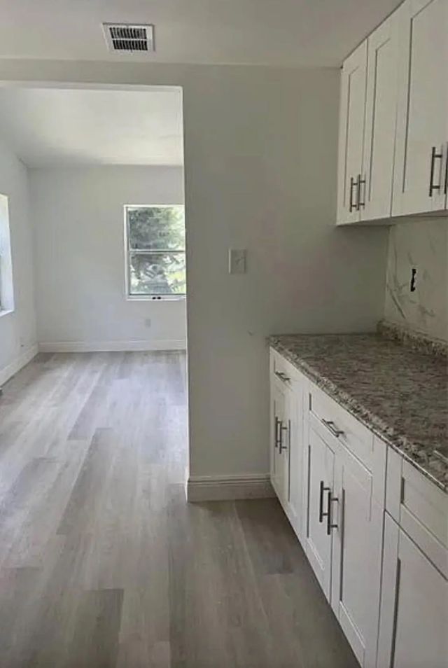 3 of 5 - 1664 Sw 30th Avenue, Fort Lauderdale, FL