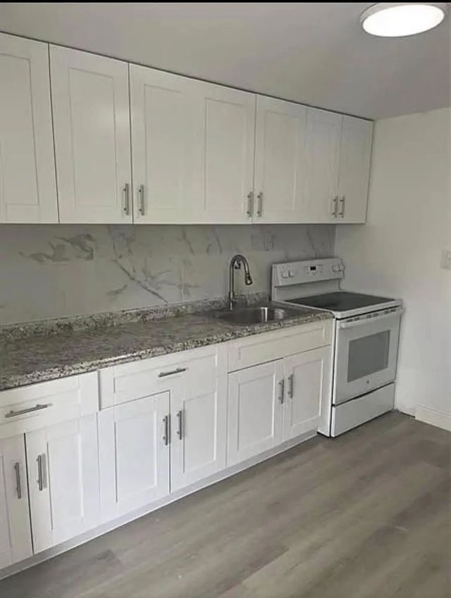 4 of 5 - 1664 Sw 30th Avenue, Fort Lauderdale, FL