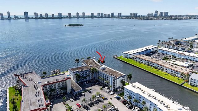 5 of 38 - 100 Paradise Harbour Boulevard #307, North Palm Beach, FL