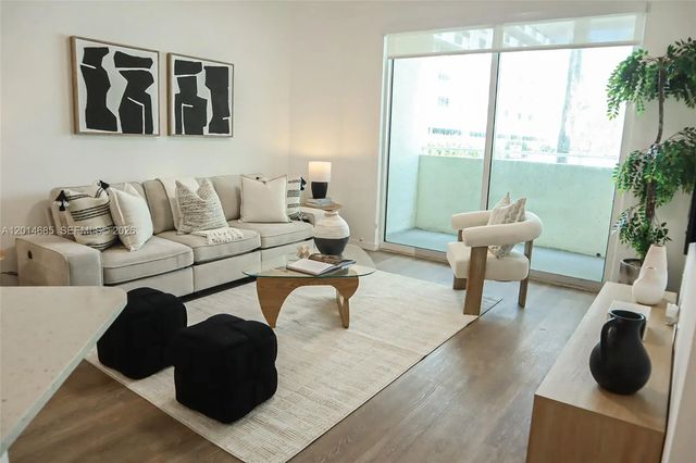 9172 Collins Avenue #212, Surfside