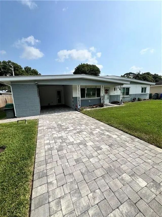 1950 Cortez Boulevard, Fort Pierce