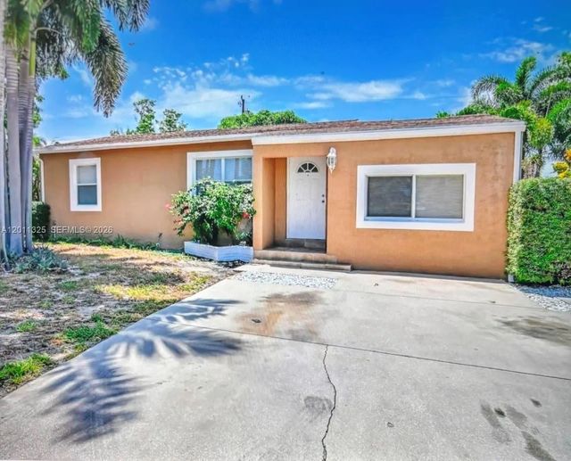 822 Avenida Hermosa, West Palm Beach