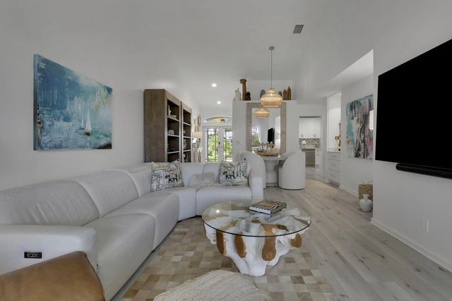 8925 Se Riverfront Terrace, Tequesta