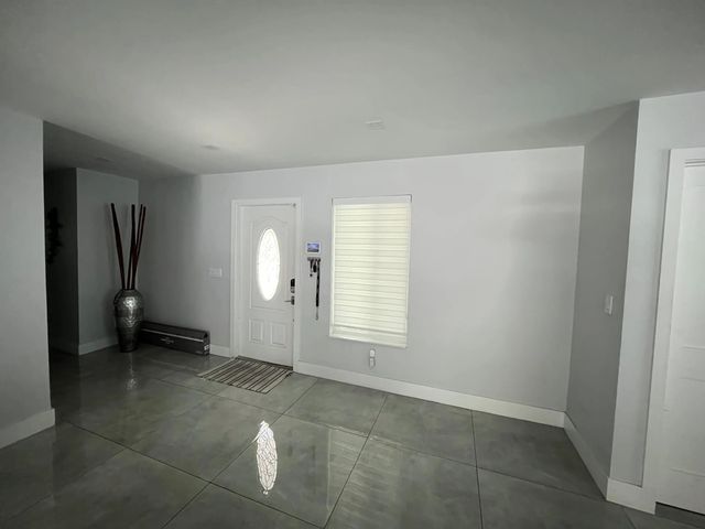 2 of 17 - 6800 Sw 7th Place, North Lauderdale, FL