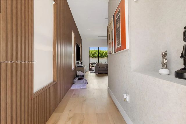 3 of 34 - 3261 W 99th Place, Hialeah, FL