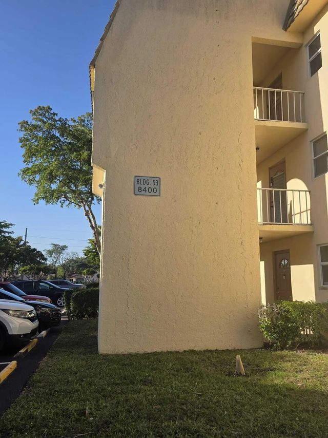 3 of 29 - 8400 Sunrise Lakes Boulevard #107, Sunrise, FL