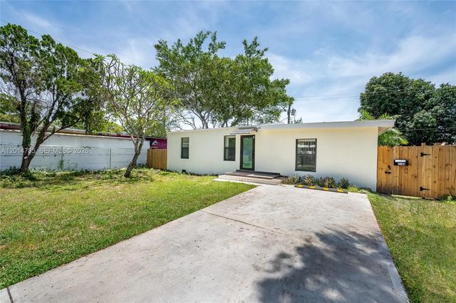 2 of 26 - 2106 Plunkett Court, Hollywood, FL