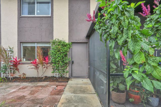 4 of 37 - 2116 Sherwood Forest Boulevard #28, West Palm Beach, FL