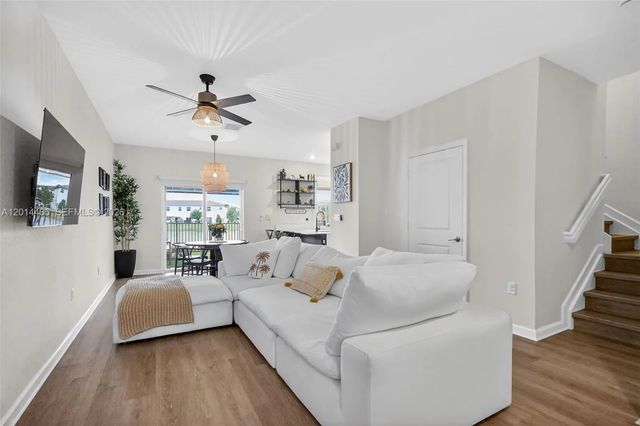 12808 Nw 22nd Place, Miami
