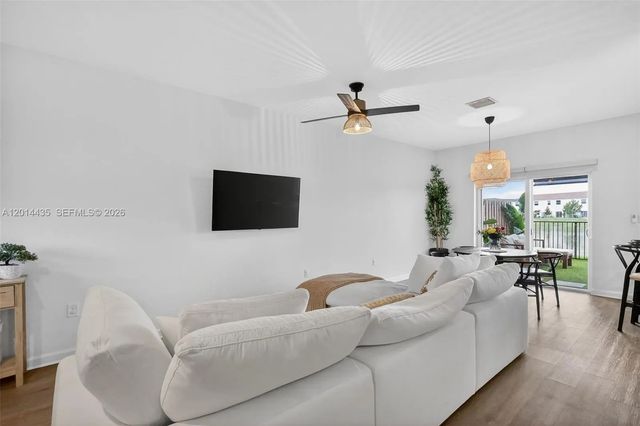 3 of 35 - 12808 Nw 22nd Place, Miami, FL