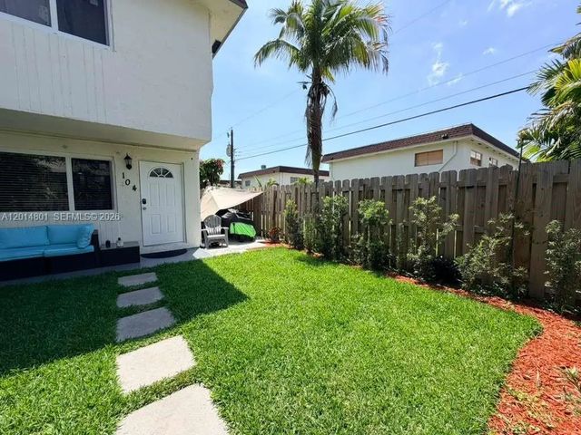 3 of 29 - 1500 Ne 151st Street #104, Miami, FL