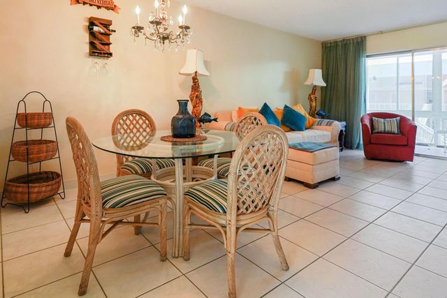 4 of 22 - 2222 Ne 1st Way #204, Boynton Beach, FL