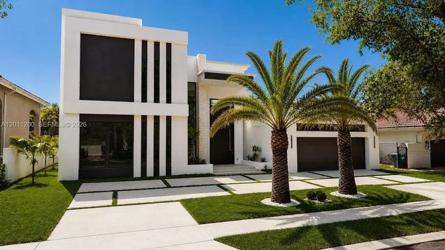 16022 Nw 83rd Court, Miami Lakes