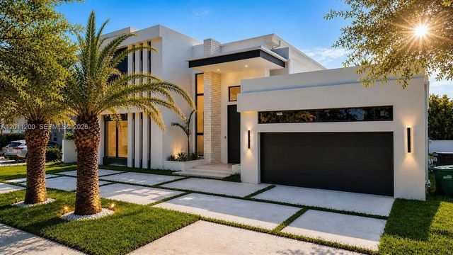3 of 117 - 16022 Nw 83rd Court, Miami Lakes, FL