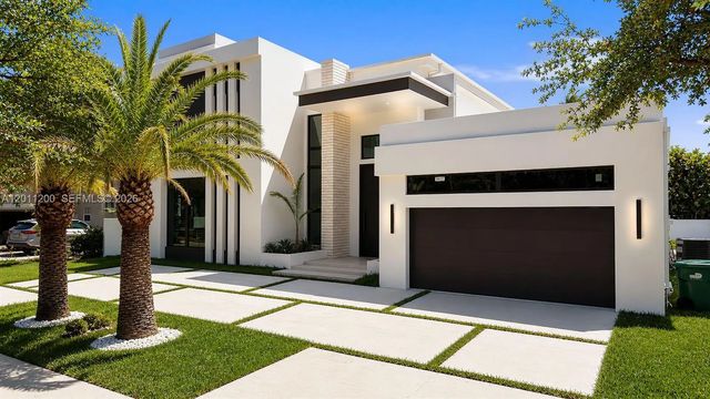 4 of 117 - 16022 Nw 83rd Court, Miami Lakes, FL