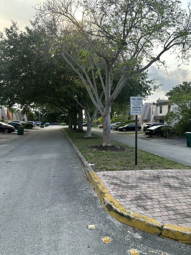 5 of 24 - 7424 Nw 75th Street, Tamarac, FL