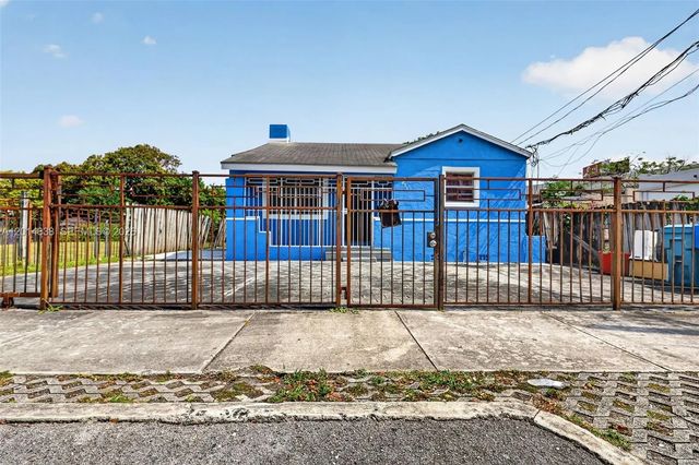4 of 20 - 1211 Nw 37th Street, Miami, FL