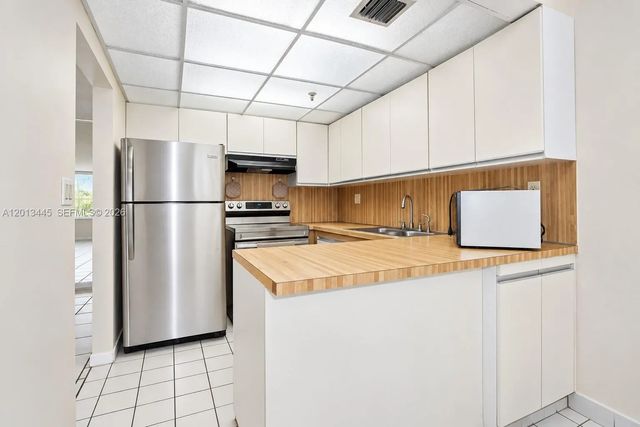 5 of 36 - 17890 W Dixie Hwy 519 Highway #519, North Miami Beach, FL