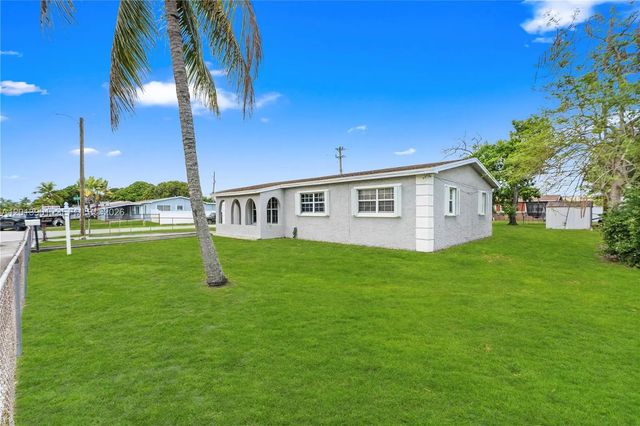 2 of 20 - 1315 Nw 192nd Street, Miami Gardens, FL
