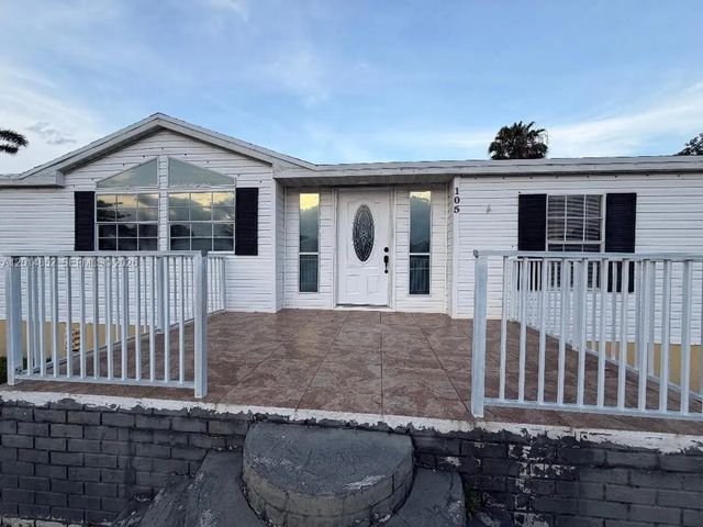 19800 Sw 180th Avenue #105, Miami