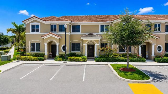 3 of 27 - 2382 Se 10th Street, Homestead, FL