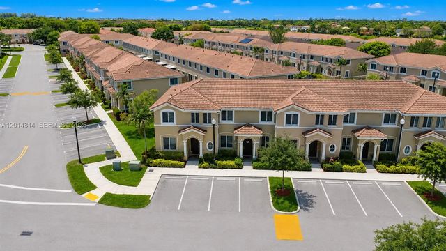 5 of 27 - 2382 Se 10th Street, Homestead, FL