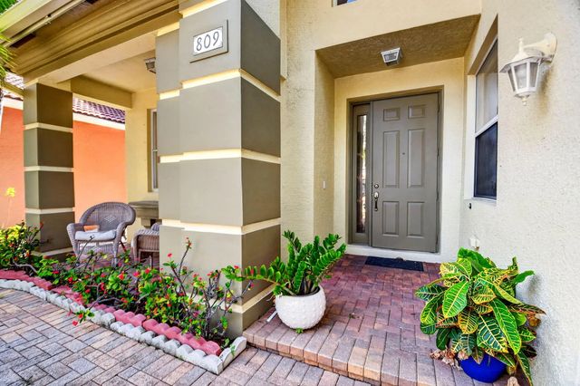 3 of 54 - 809 Triana Street, West Palm Beach, FL