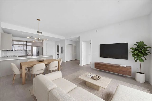 2000 Metropica Way #615, Sunrise