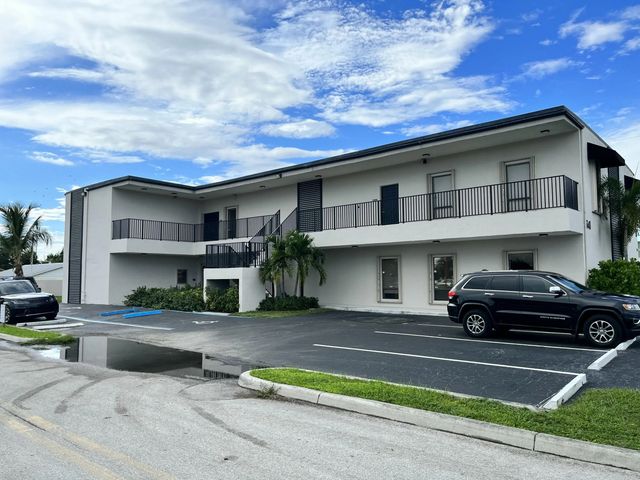 2 of 27 - 3141 S Military Trail #100-213, Lake Worth, FL