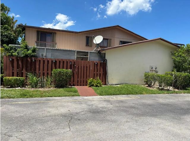 4248 Landar Drive, Greenacres