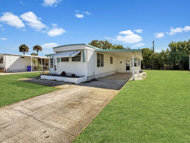 3 of 25 - 143 Se Easy Street, Stuart, FL