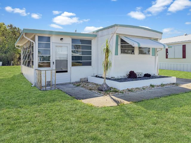 4 of 25 - 143 Se Easy Street, Stuart, FL