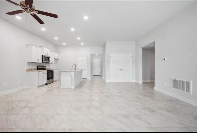 5 of 24 - 8605 Giovanni Avenue, Fort Pierce, FL