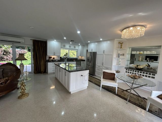 4 of 24 - 1431 S Ocean Boulevard #35, Lauderdale-By-The-Sea, FL