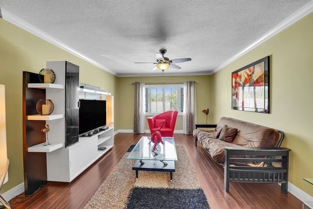 4 of 34 - 2230 Ne 56th Place #223, Fort Lauderdale, FL