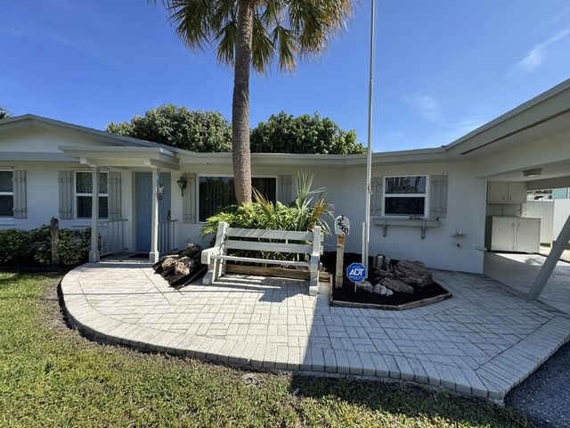 2 of 24 - 2560 Ne 20th Street, Pompano Beach, FL