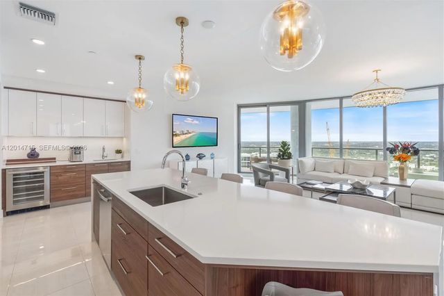 5 of 43 - 100 E Las Olas Boulevard #4203, Fort Lauderdale, FL