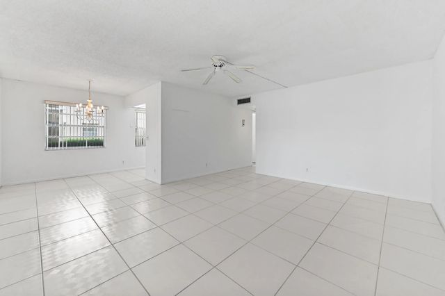 2 of 18 - 346 Capri #h, Delray Beach, FL
