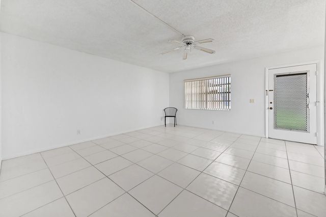3 of 18 - 346 Capri #h, Delray Beach, FL