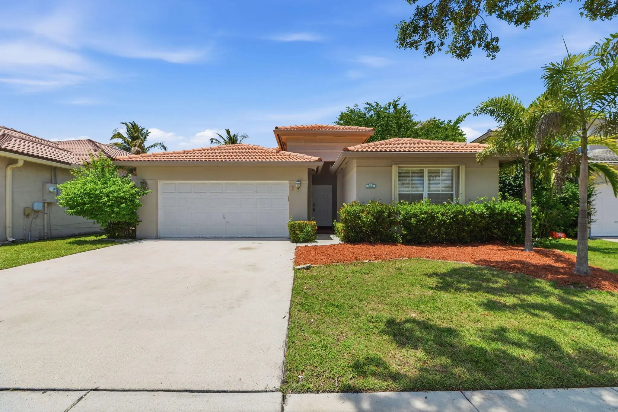 345 W Cypress Cove Circle, Davie