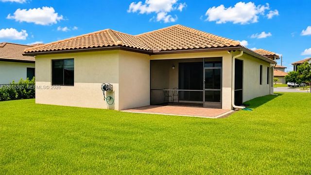 5 of 32 - 4989 Ofanto Lane, Ave Maria, FL