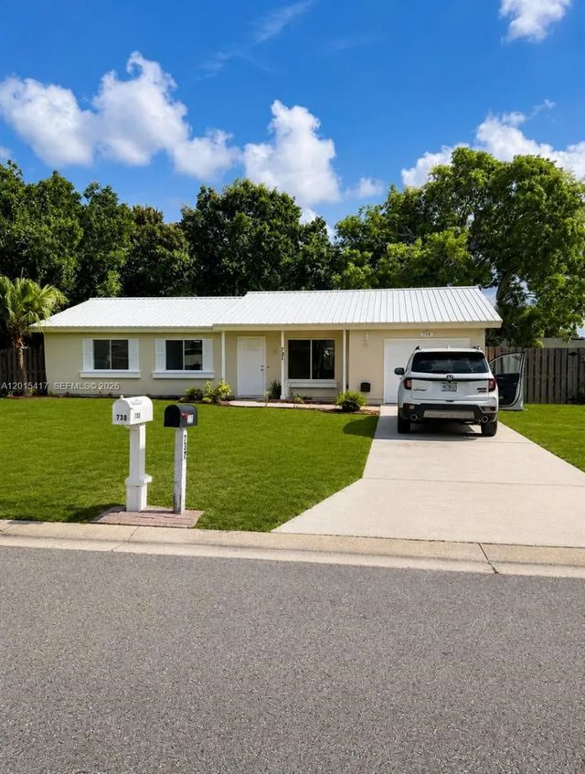 731 Sw 24th Street, Vero Beach