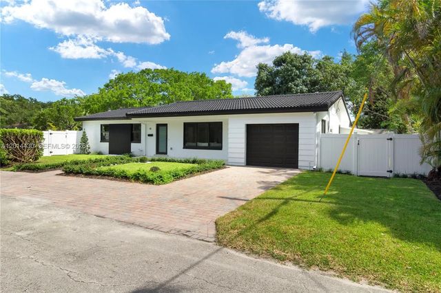 2 of 40 - 10 Nw 100th Street, Miami Shores, FL